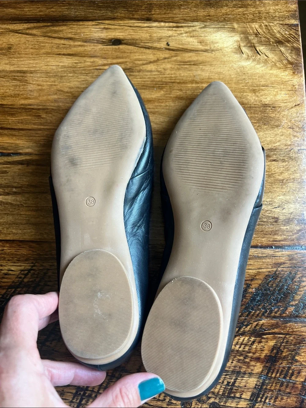 Miz Mooz 38 Black Leather Like New Josephine Pointed Flats